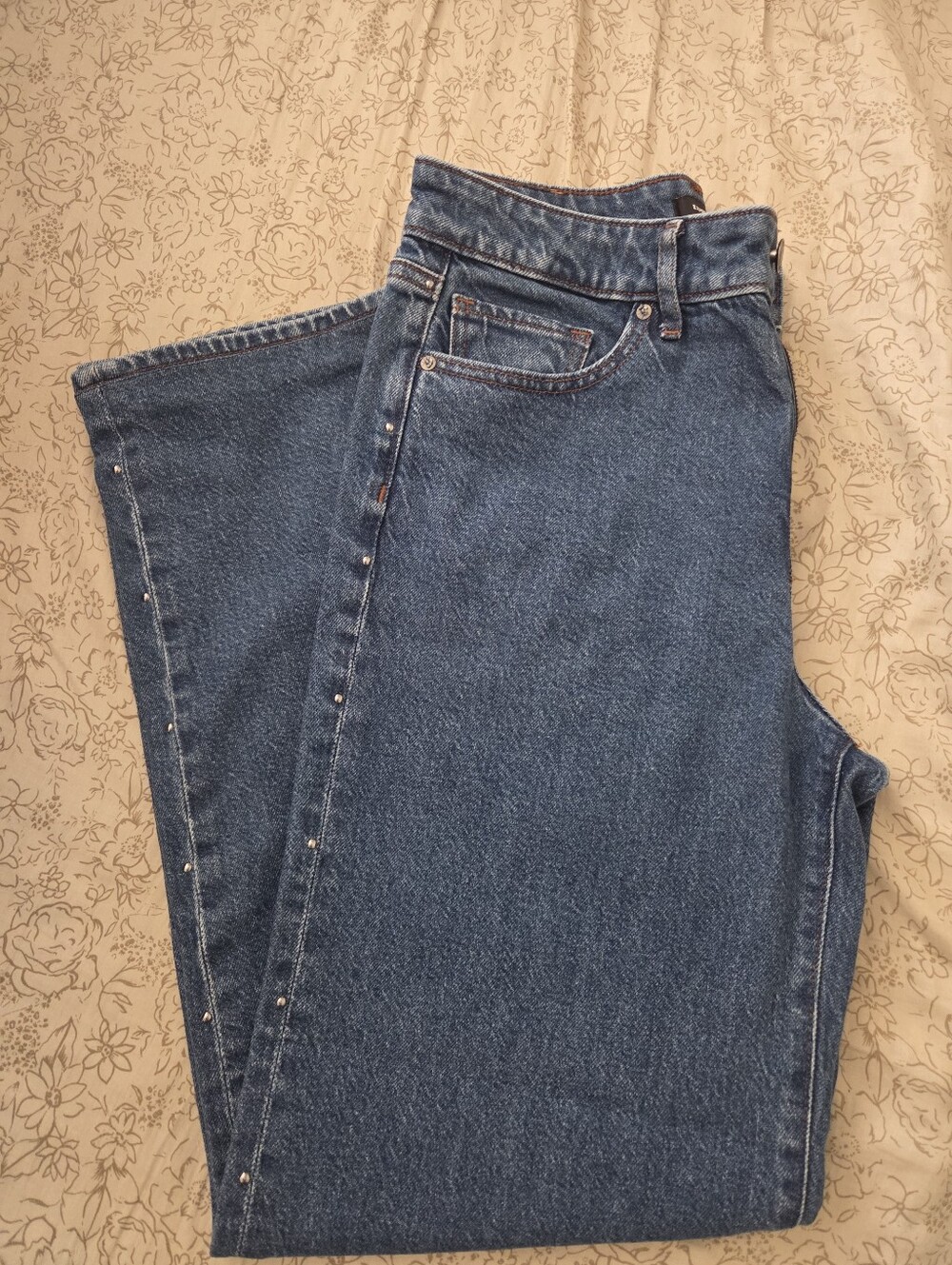 Express Straight-Leg Jeans in Medium Blue with Silver Studs